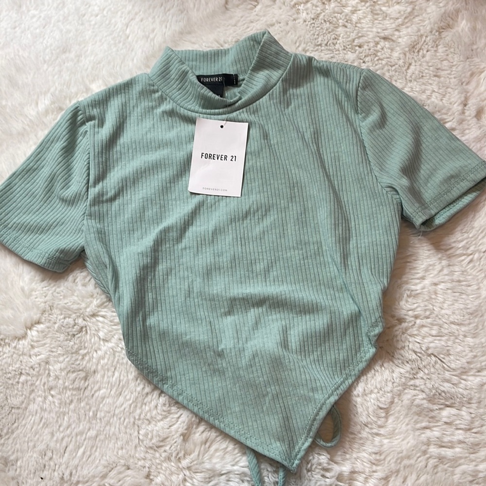 NWT forever 21 open back top - SIZE: S
